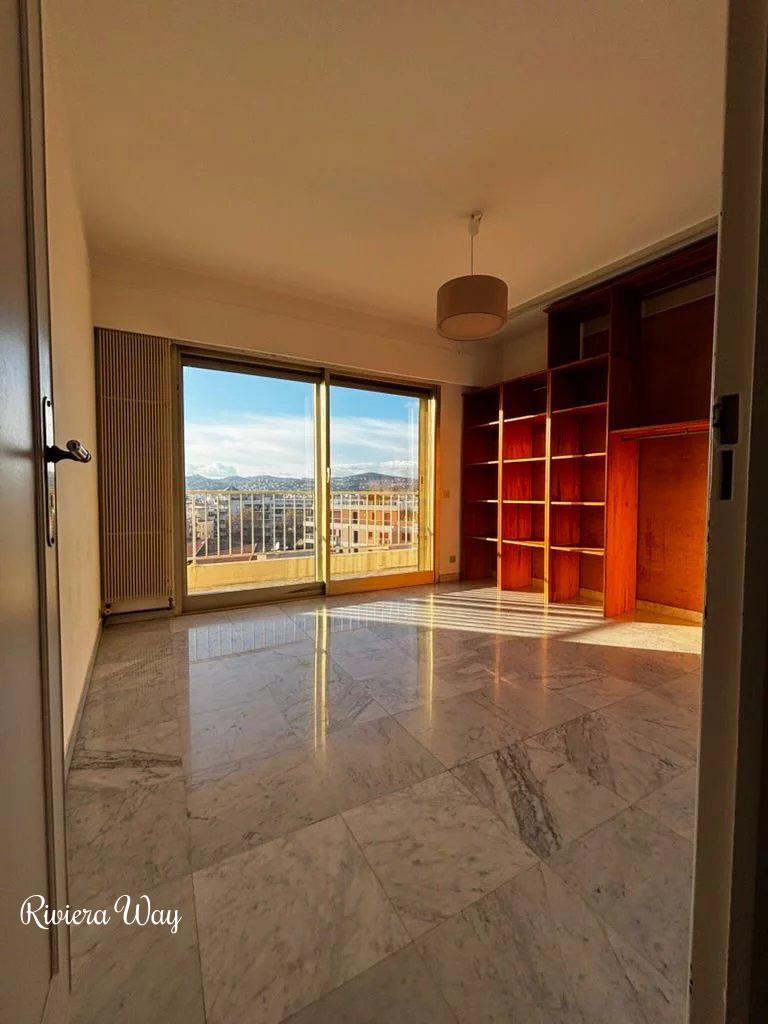 3 room apartment in Juan-les-Pins, photo #5, listing #105150570