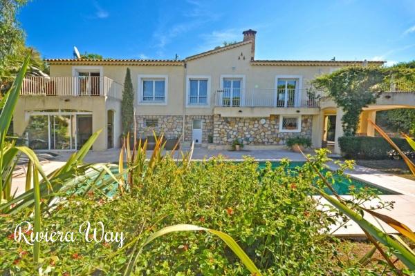 6 room villa in Cannes, 252 m², photo #2, listing #66291414