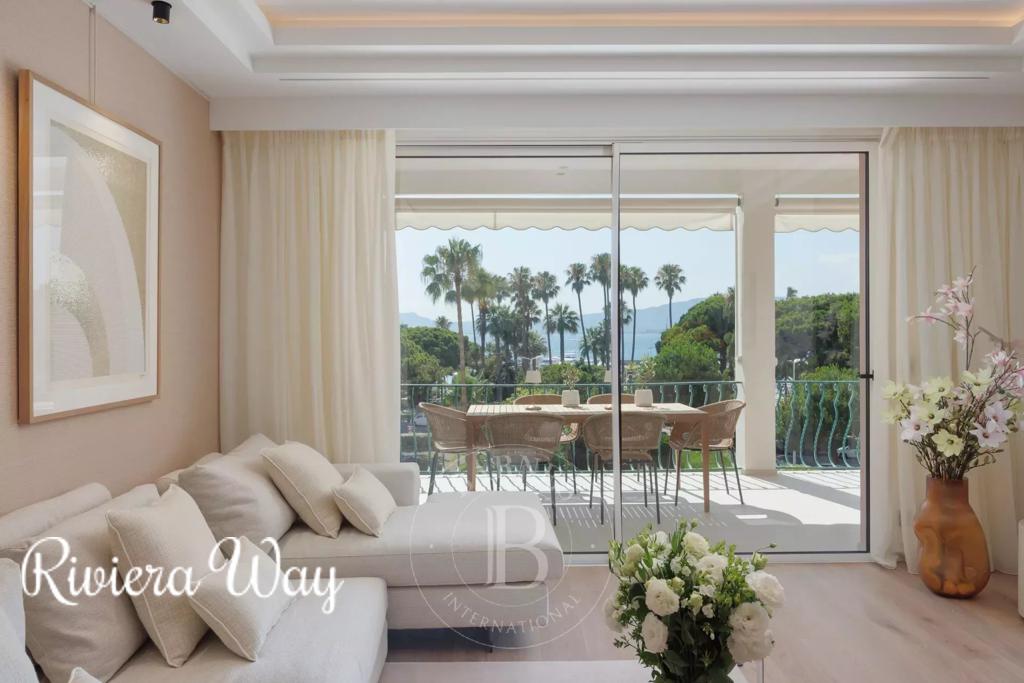 3 room apartment in Cannes, photo #2, listing #100489536