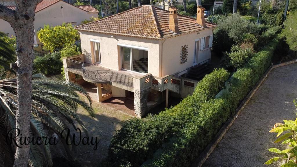 5 room villa in Cap d'Antibes, photo #4, listing #94545780