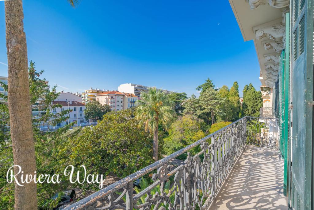 4 room apartment in Cannes, photo #6, listing #100826166