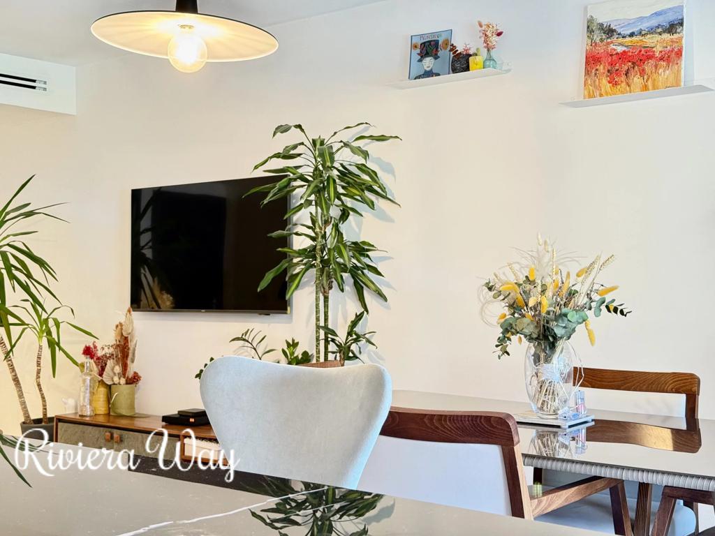 3 room apartment in Golf Juan, photo #5, listing #104342532
