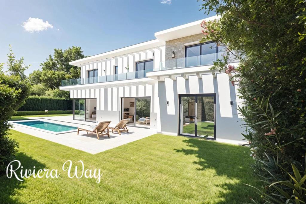 8 room villa in Mougins, photo #9, listing #104160252