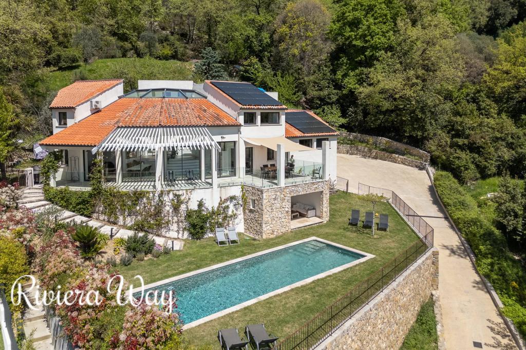 6 room villa in Grasse, photo #2, listing #102918354