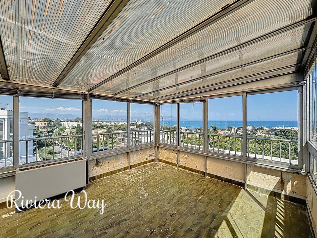 4 room apartment in Antibes, photo #3, listing #101638320