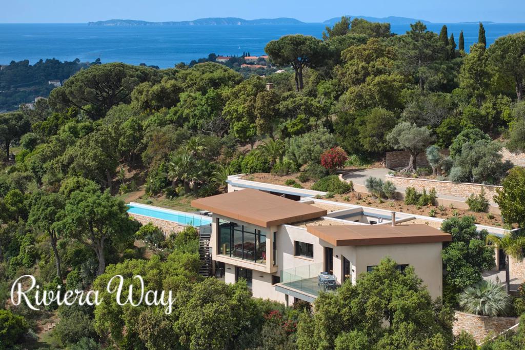 10 room villa in La Croix-Valmer, photo #4, listing #102842418