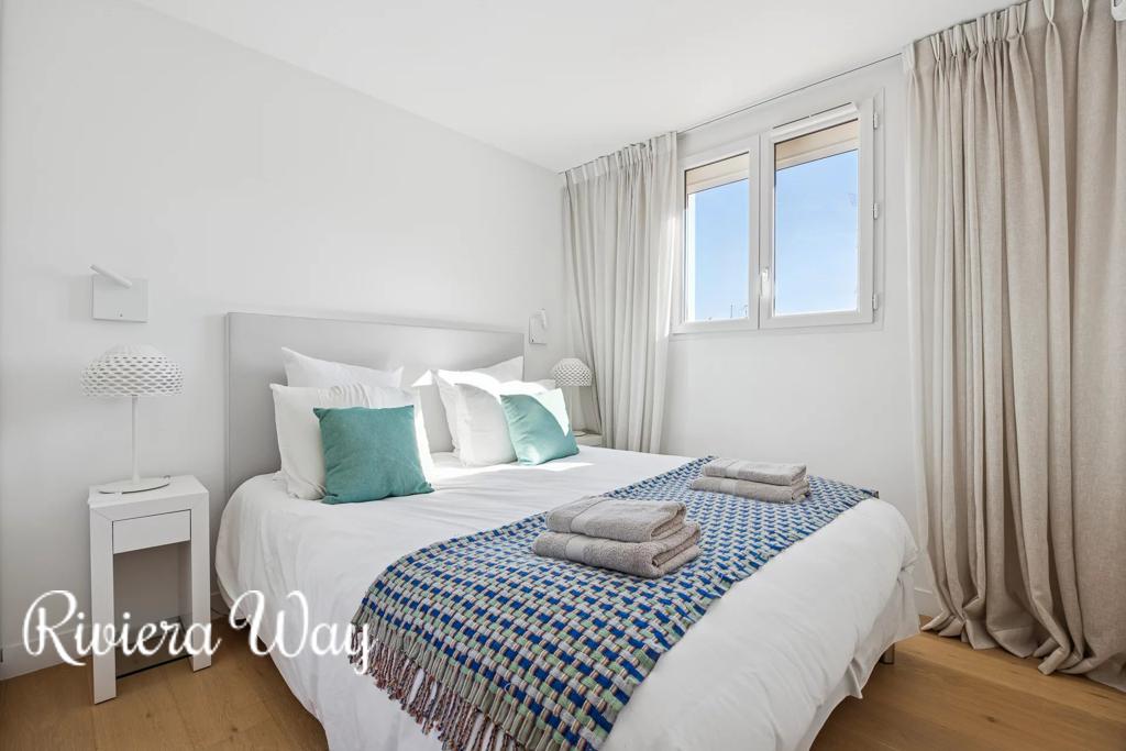 3 room apartment in Cannes, photo #5, listing #104342196