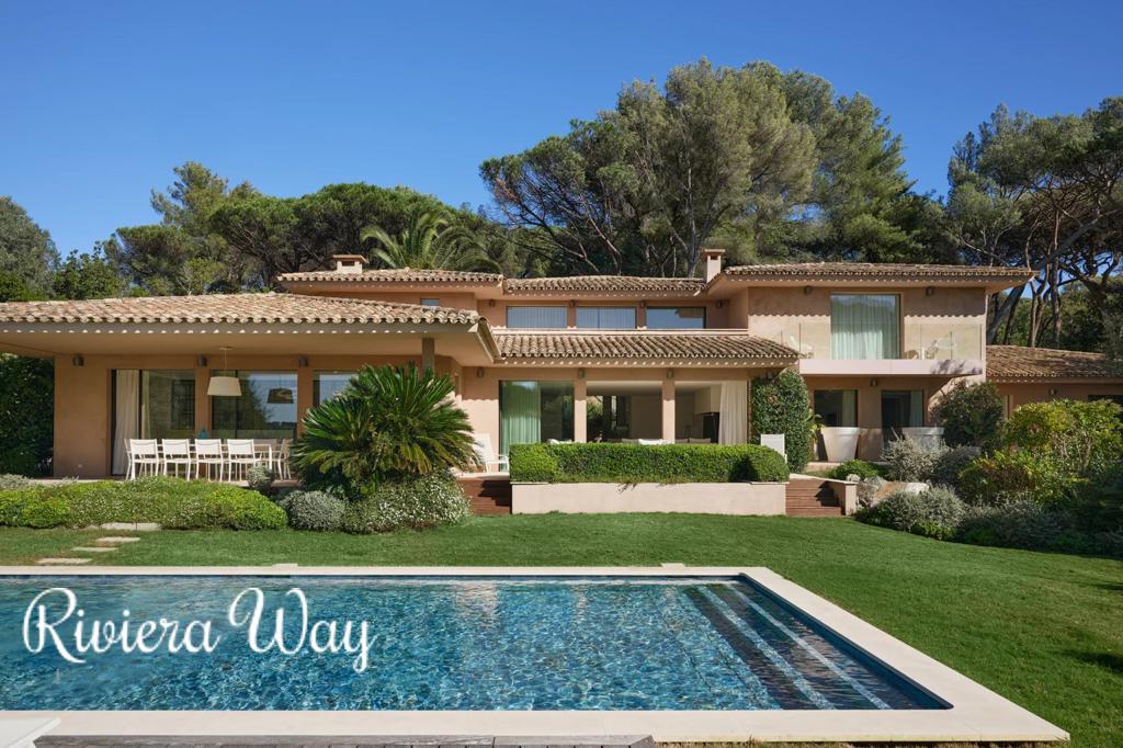 8 room villa in Saint-Tropez, photo #3, listing #93971136
