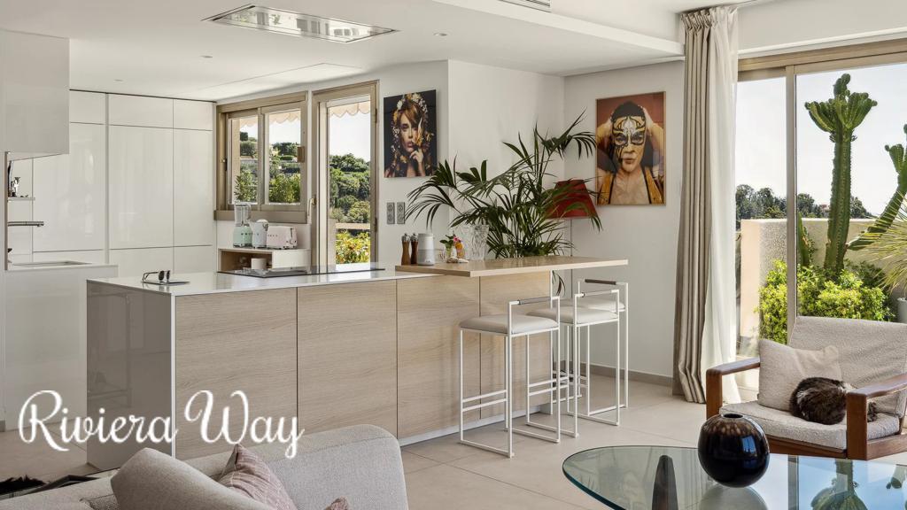 4 room apartment in Èze, photo #7, listing #99648318