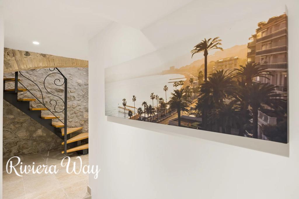 4 room apartment in Antibes, photo #10, listing #106990464