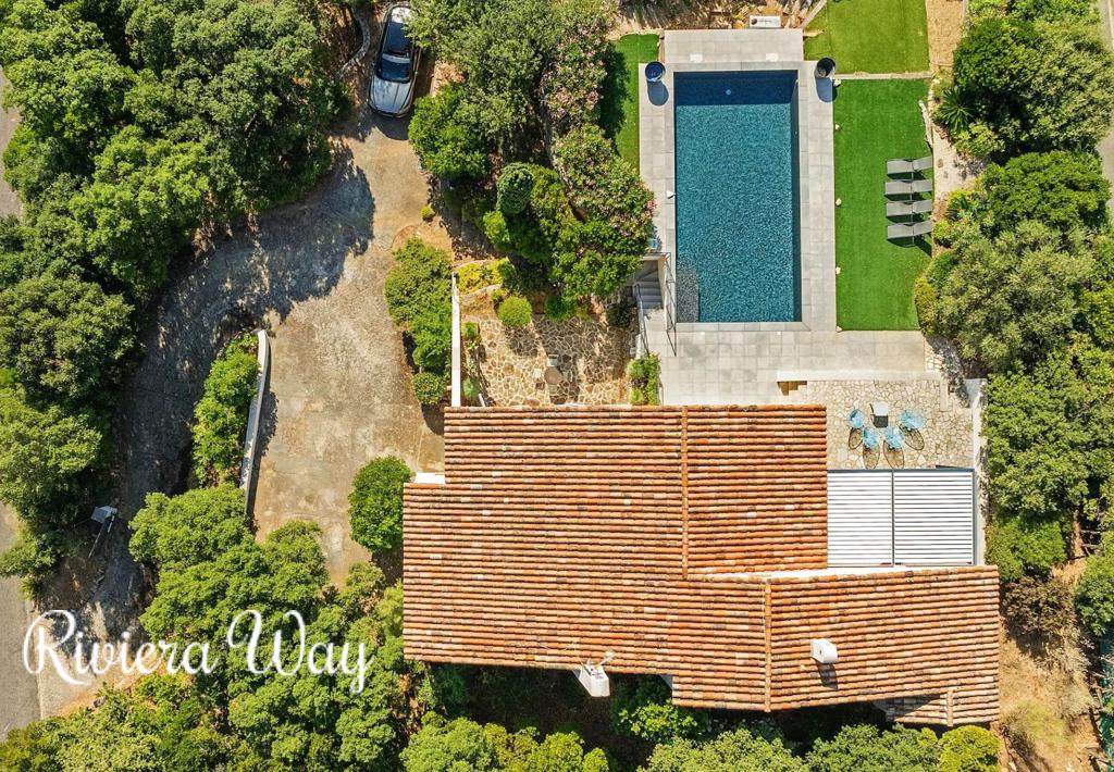 Villa in Cavalaire-sur-Mer, photo #7, listing #103906362