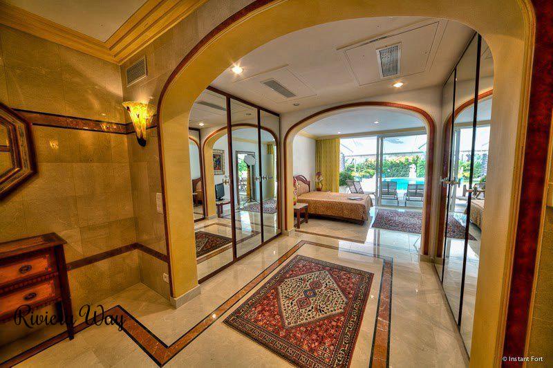 6 room villa in Cap d'Antibes, photo #8, listing #93391788