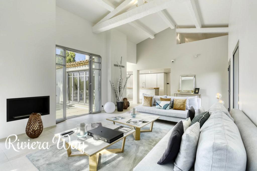 5 room villa in Saint-Tropez, photo #3, listing #80490900