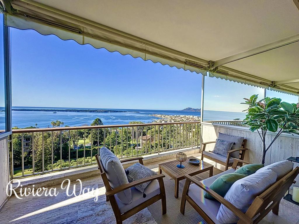 3 room apartment in Cannes, photo #9, listing #102099438