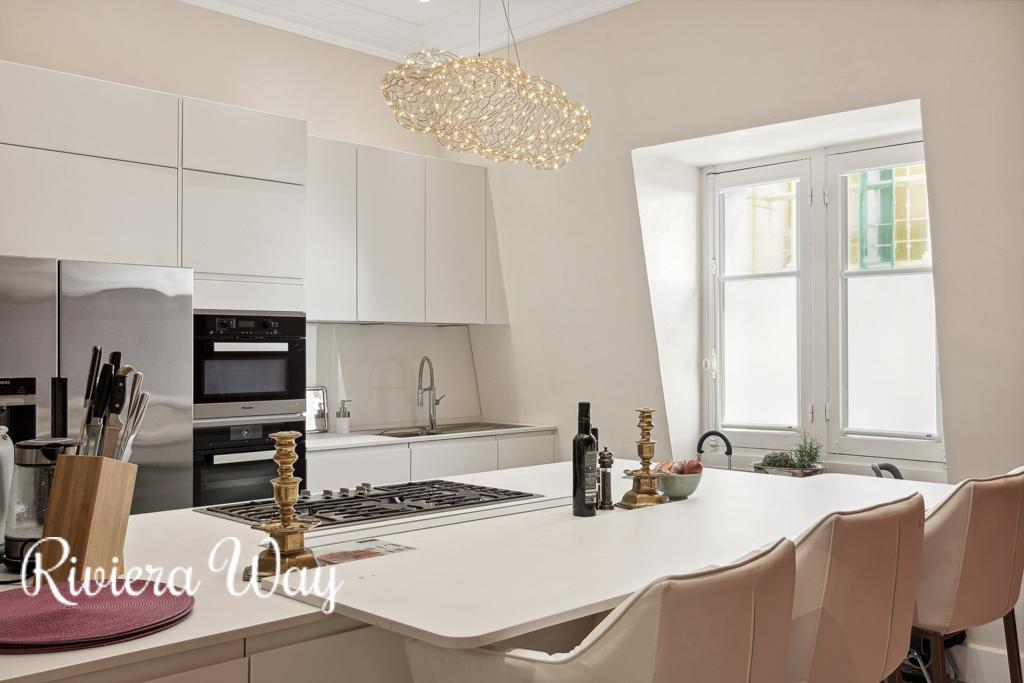 5 room apartment in Menton, photo #2, listing #93069144