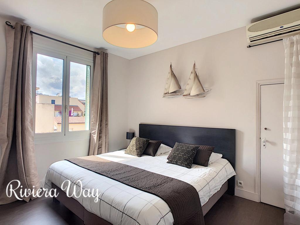 4 room apartment in Cannes, photo #4, listing #103766460