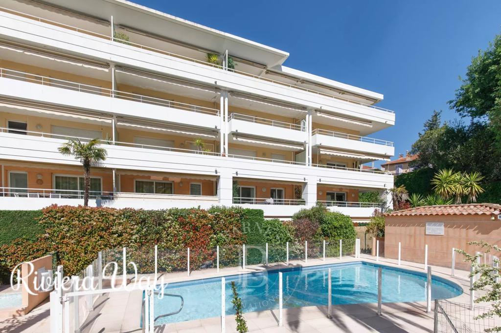 4 room apartment in Cannes, photo #8, listing #100667406