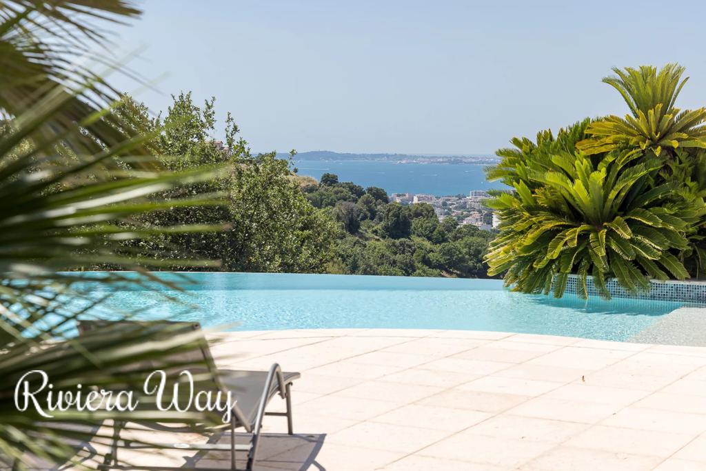 7 room villa in Cagnes-sur-Mer, photo #6, listing #103617066