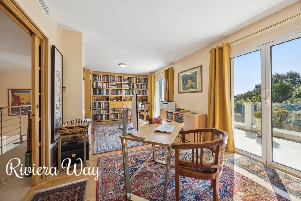 5 room villa in Mandelieu-la-Napoule, photo #5, listing #103125708