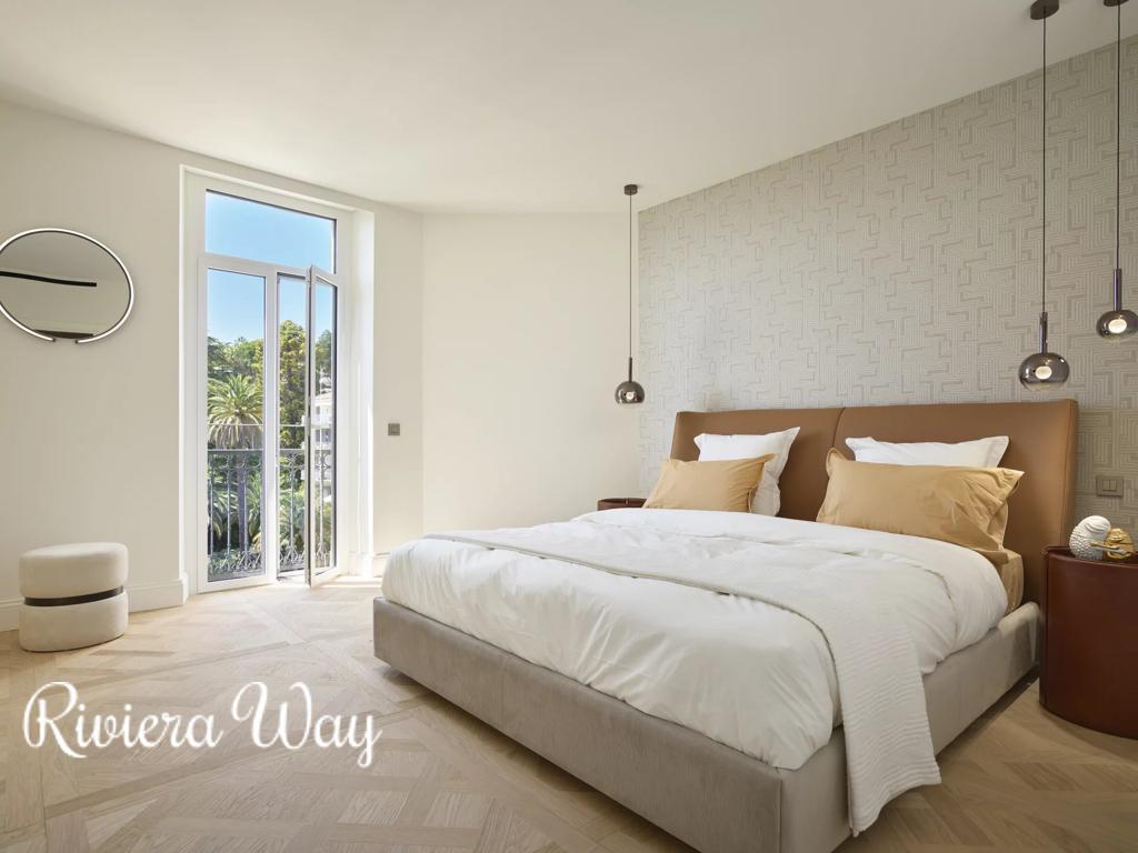 5 room apartment in Cannes, photo #6, listing #105868770