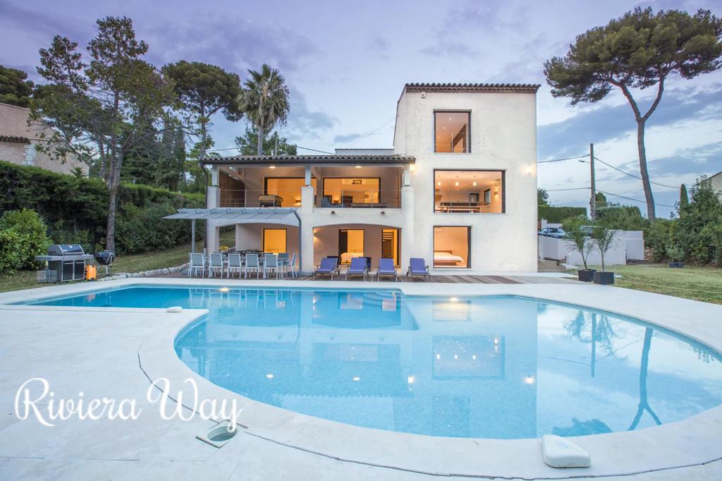 7 room villa in Antibes, photo #5, listing #95530008