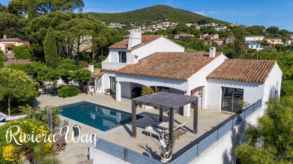 11 room villa in Sainte-Maxime, photo #1, listing #106335390