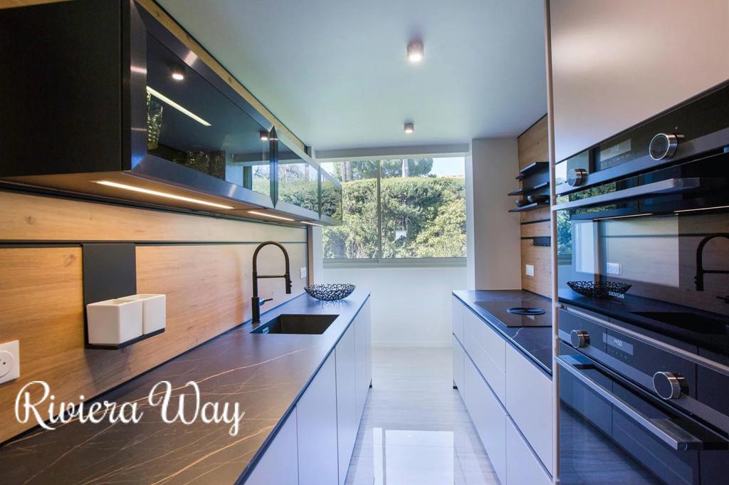 4 room apartment in Californie - Pezou, photo #1, listing #104203932