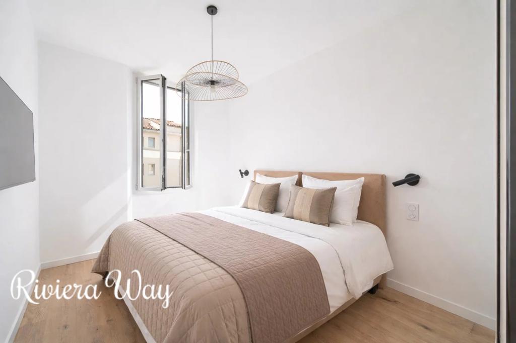 4 room apartment in Cannes, photo #5, listing #105773766
