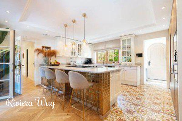 Villa in Mougins, 323 m², photo #10, listing #104270796