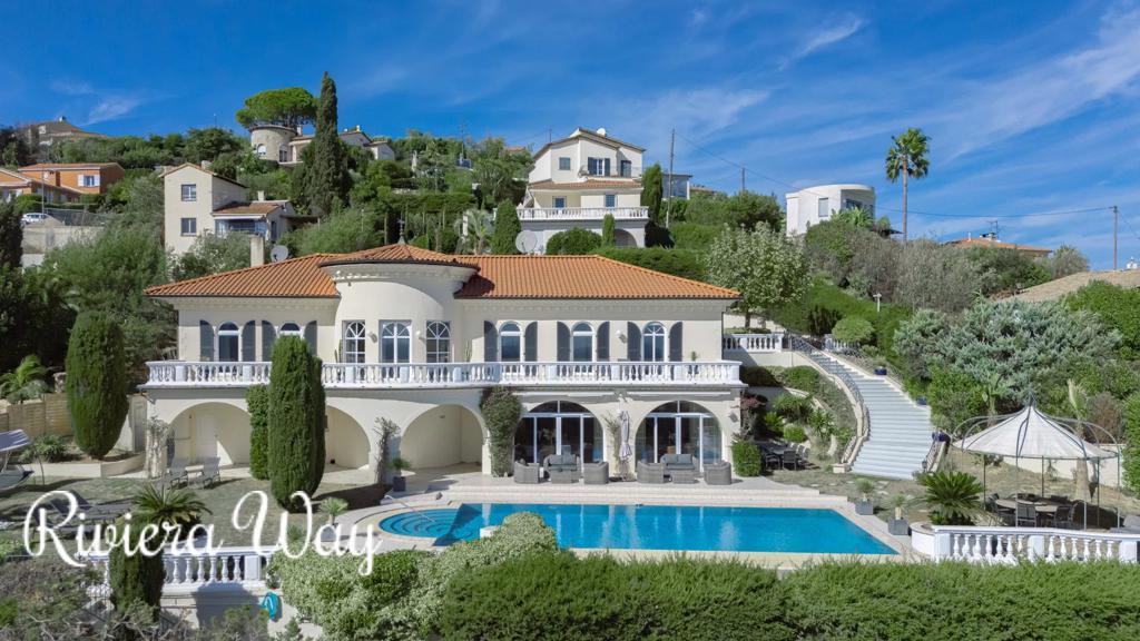 8 room villa in Mandelieu-la-Napoule, photo #1, listing #104510742