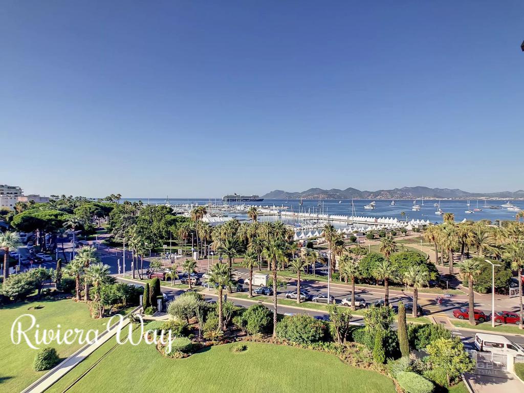 4 room apartment in Cannes, photo #6, listing #99221514