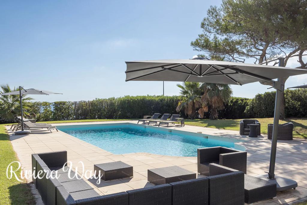 6 room villa in Cap d'Antibes, photo #4, listing #107114028
