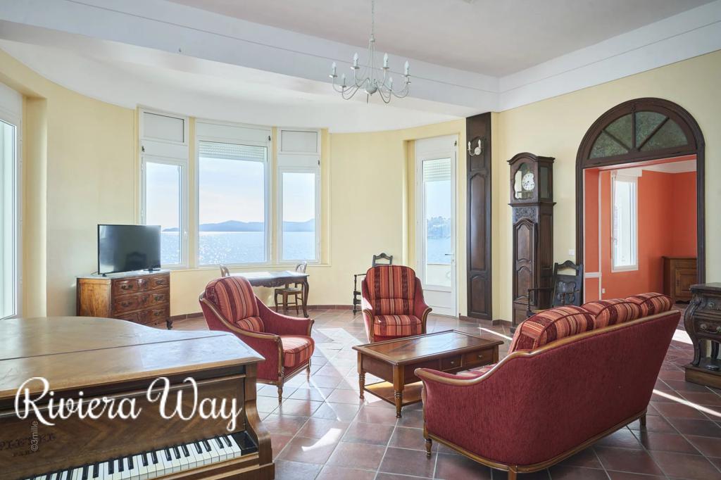 21 room villa in Le Lavandou, photo #3, listing #86857680