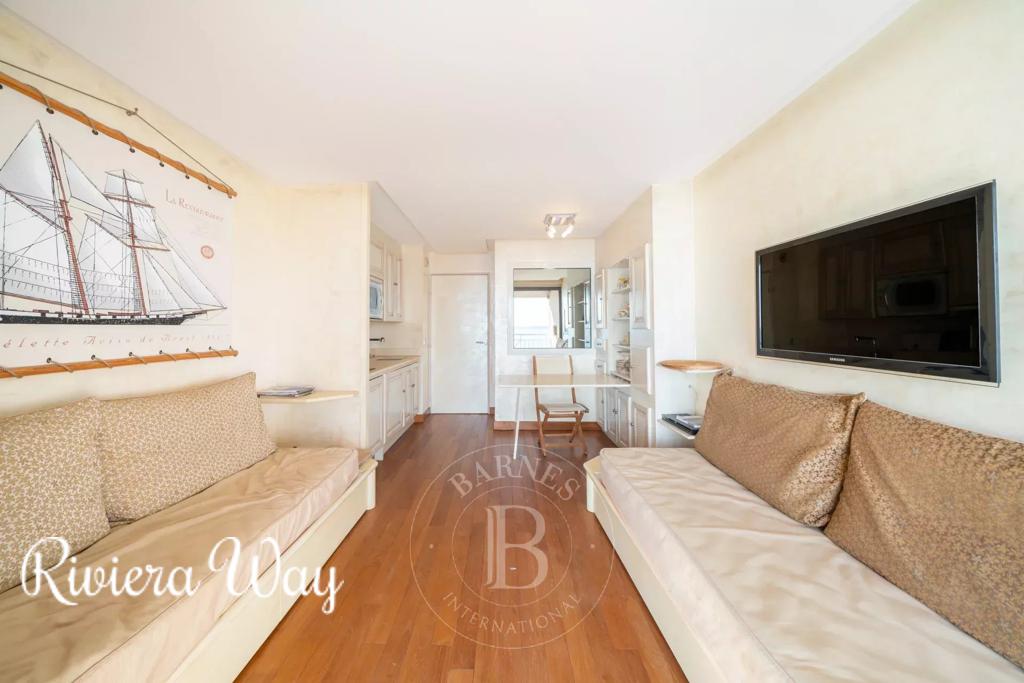 2 room apartment in Cannes, photo #9, listing #100826124