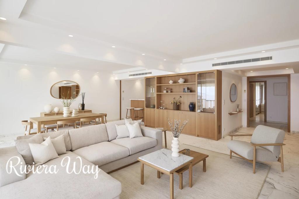 3 room apartment in Cannes, photo #3, listing #105601440