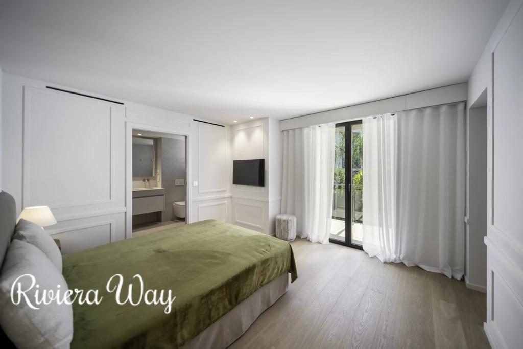 Villa in Cannes, photo #5, listing #104115984