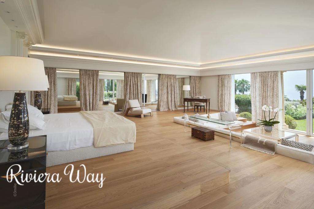 Villa in Cannes, photo #6, listing #106503348