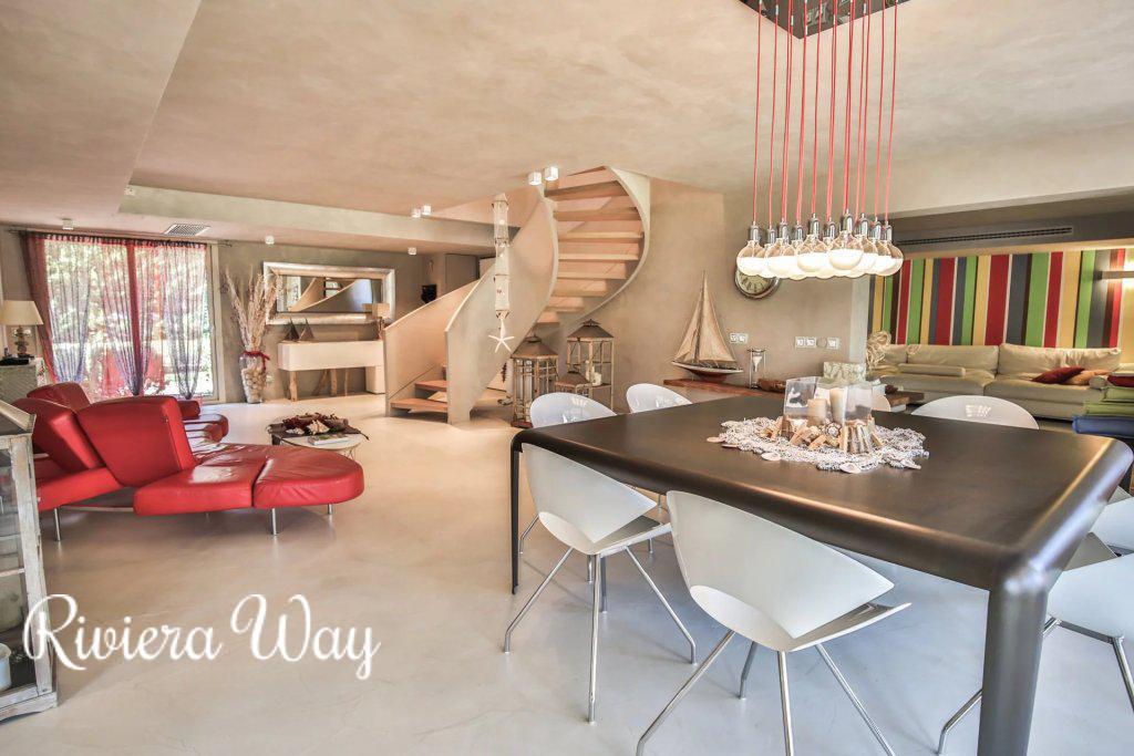 8 room villa in Antibes, 240 m², photo #3, listing #103197570