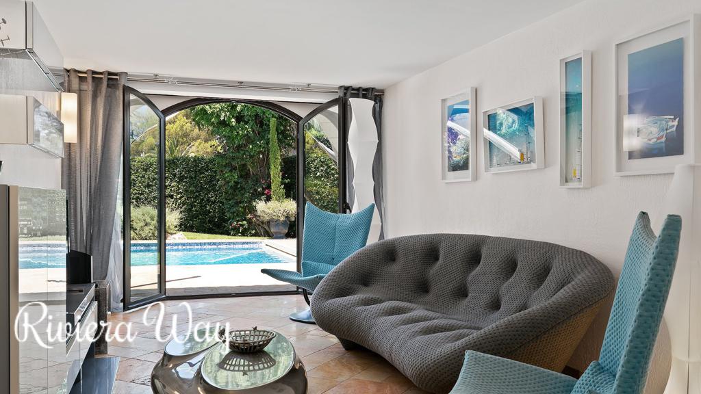 6 room villa in Cap d'Antibes, photo #2, listing #78788346