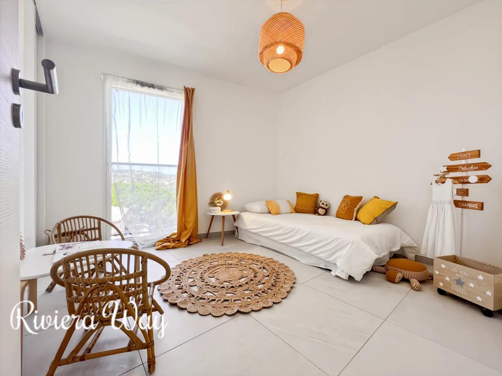 4 room new home in Antibes, photo #7, listing #106178058