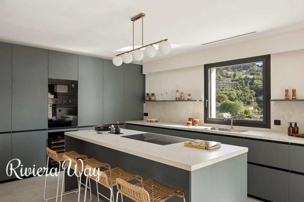 7 room villa in Saint-Paul-de-Vence, photo #10, listing #106093344