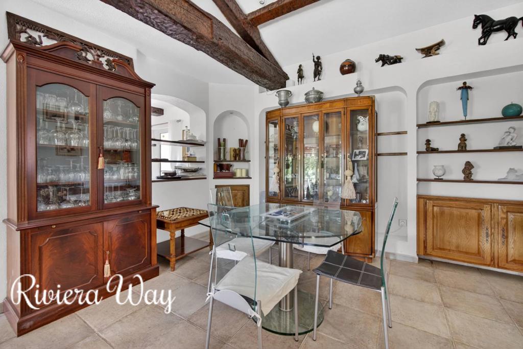 12 room villa in Puget-sur-Argens, photo #10, listing #106454880