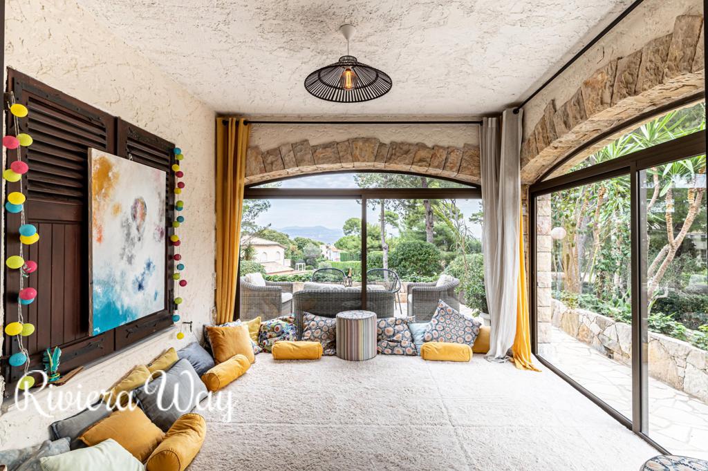 7 room villa in Cap d'Antibes, photo #2, listing #91047894