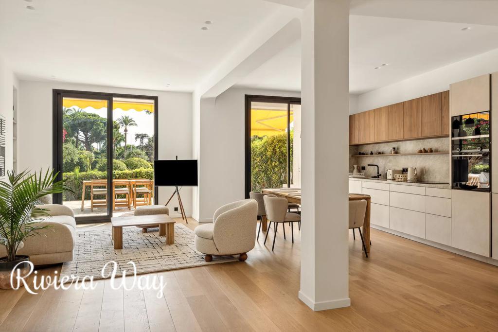 4 room apartment in Cannes, photo #6, listing #103211724