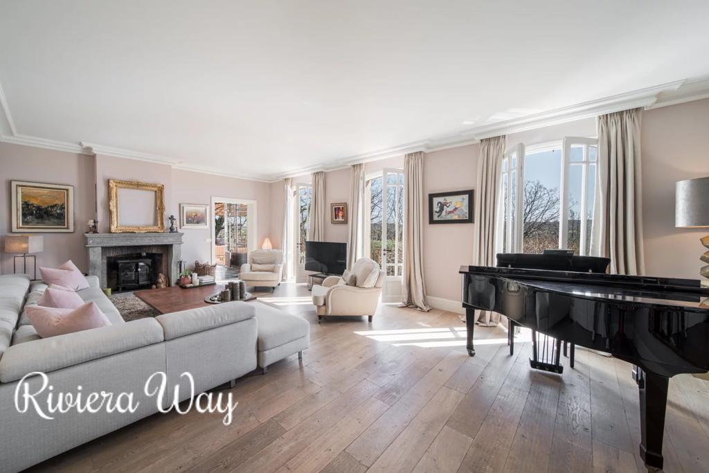 Villa in Mougins, photo #7, listing #105866628