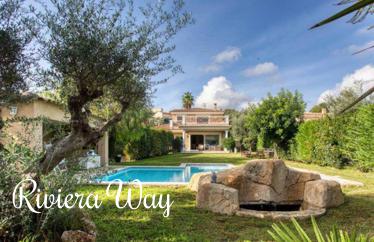 6 room villa in Antibes, 240 m²