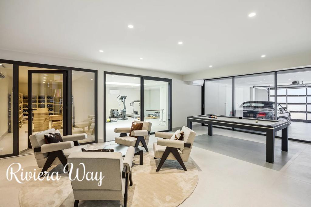 9 room villa in Roquefort-les-Pins, photo #10, listing #102918312