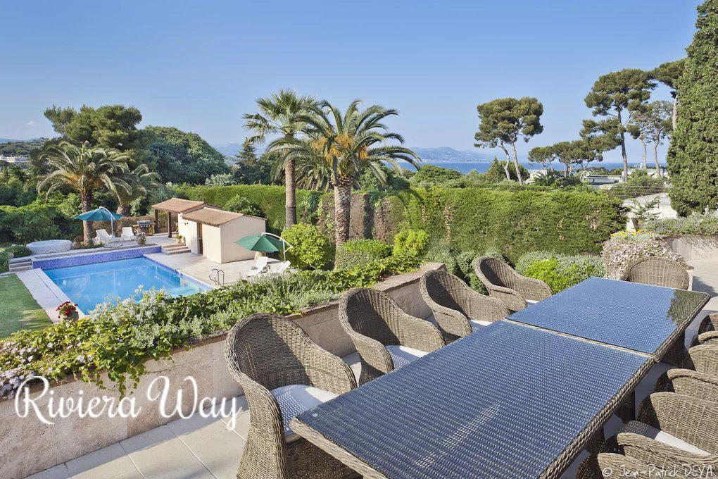 6 room villa in Cap d'Antibes, photo #3, listing #99759744