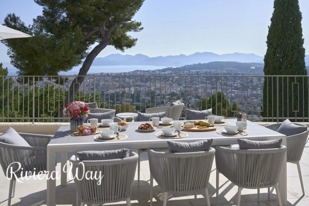 Villa in Le Cannet, photo #3, listing #95085396