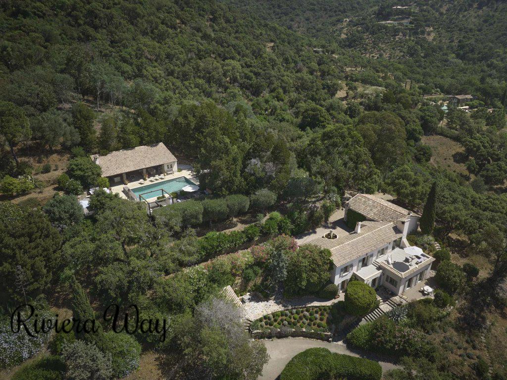 10 room villa in La Croix-Valmer, 340 m², photo #1, listing #105674730